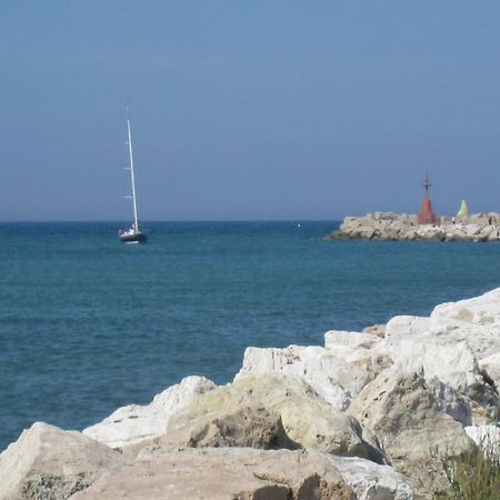 Hotel Miramare Giulianova Kültér fotó